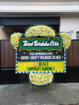 Papan Bunga Duka di Mekarbakti