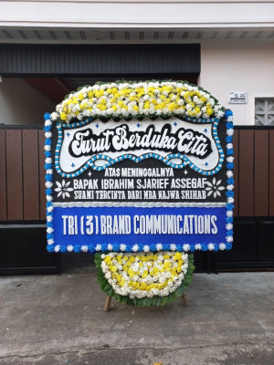 Papan Bunga Duka di Mekarbakti